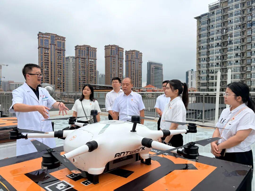 区直机关工委赴区总医院开展党建分类指导.jpg