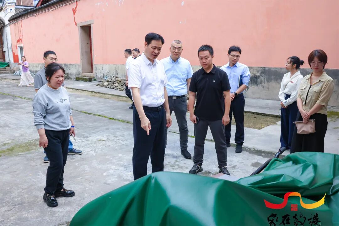 区委主要领导调研安全生产及防汛工作