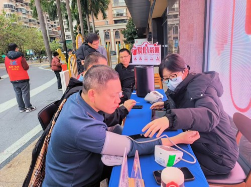 3月5日,温泉街道汤边社区:“学雷锋 献热血 暖人心”志愿服务活动11