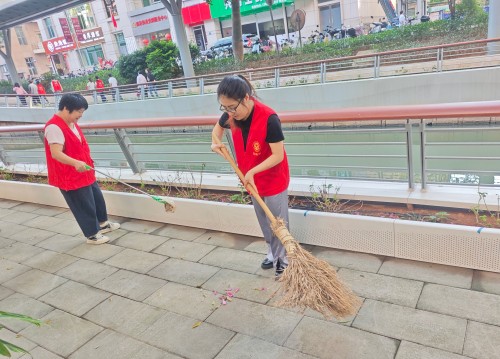 10.10温泉街道汤边社区:开展“护河爱水、清洁家园”志愿服务活动(编辑:邓玲)3